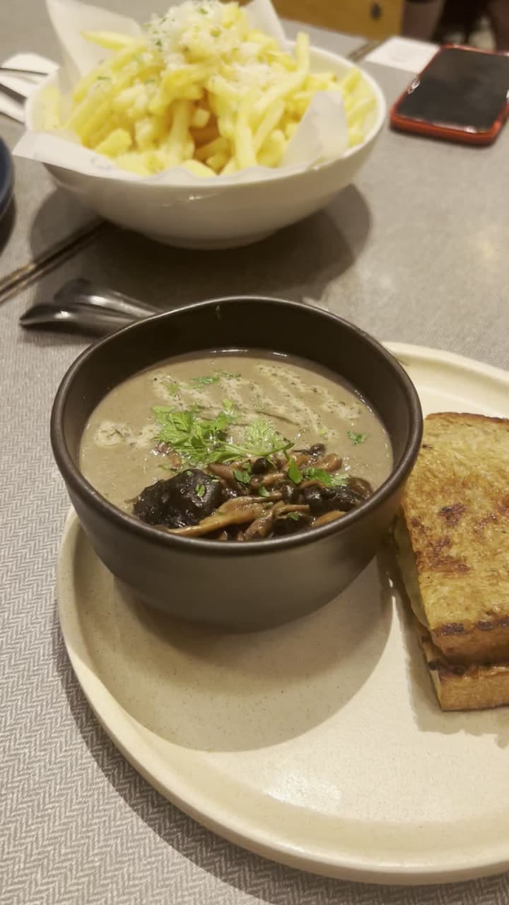 Video review of The Populus Coffee & Food Co.