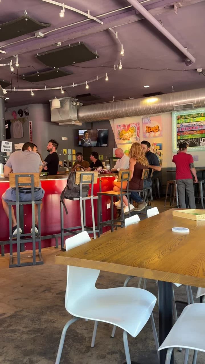 Video review of Little Machine Beer