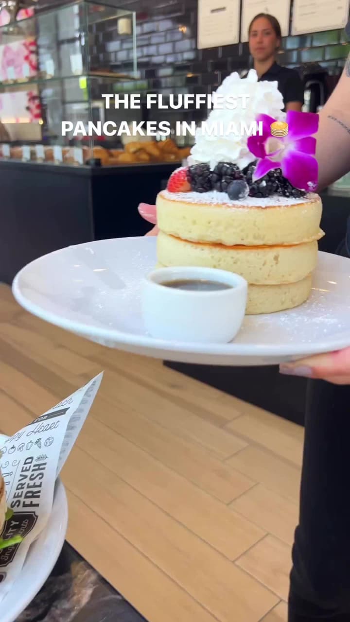 Miam Cafe & Boutique