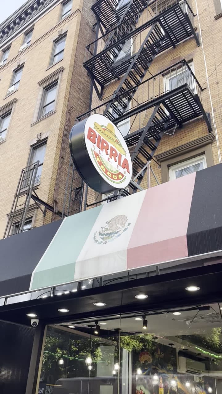 Video review of Barrio Chino