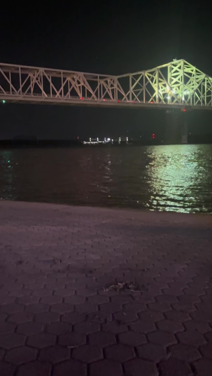 Video review of Joe's Crab Shack