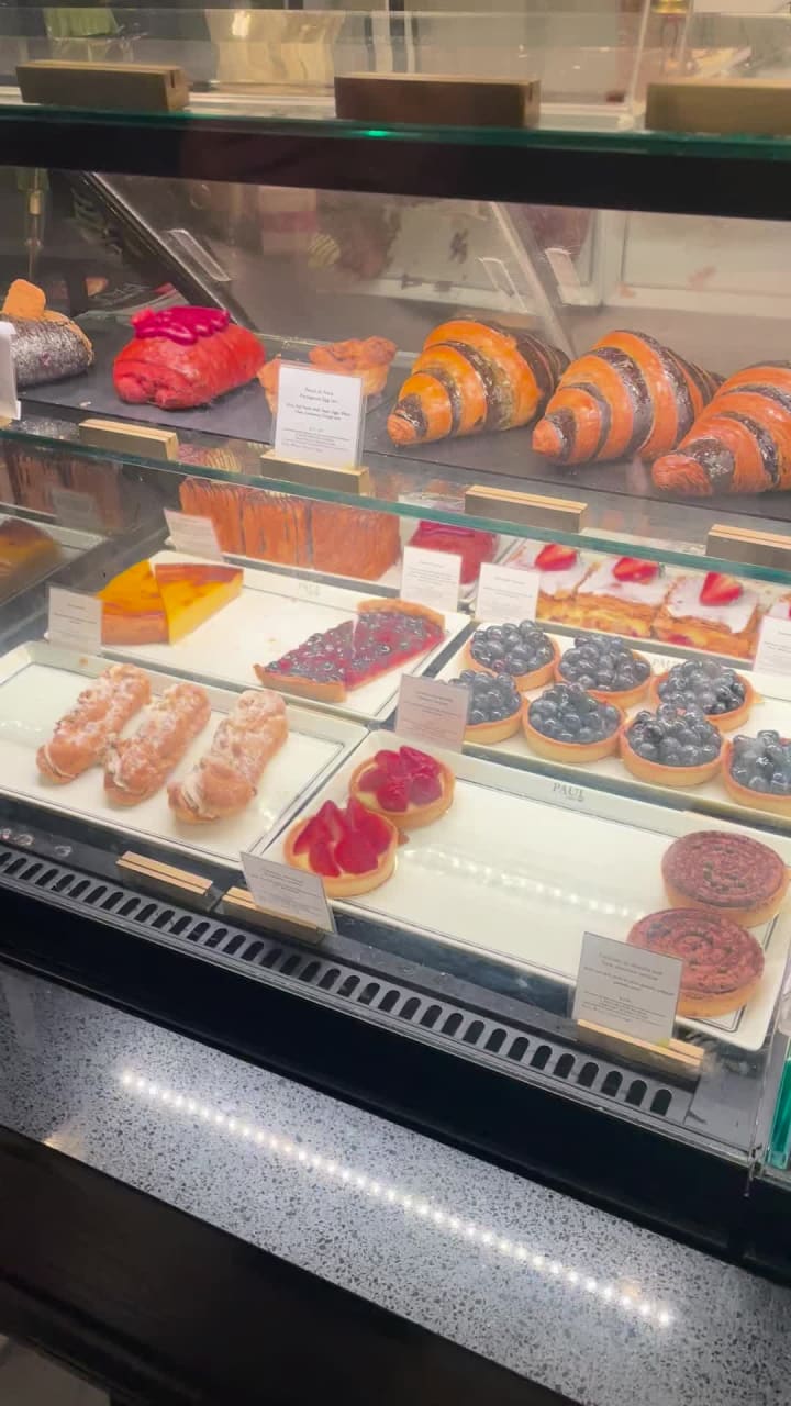 Paul Bakery, Café And Restaurant