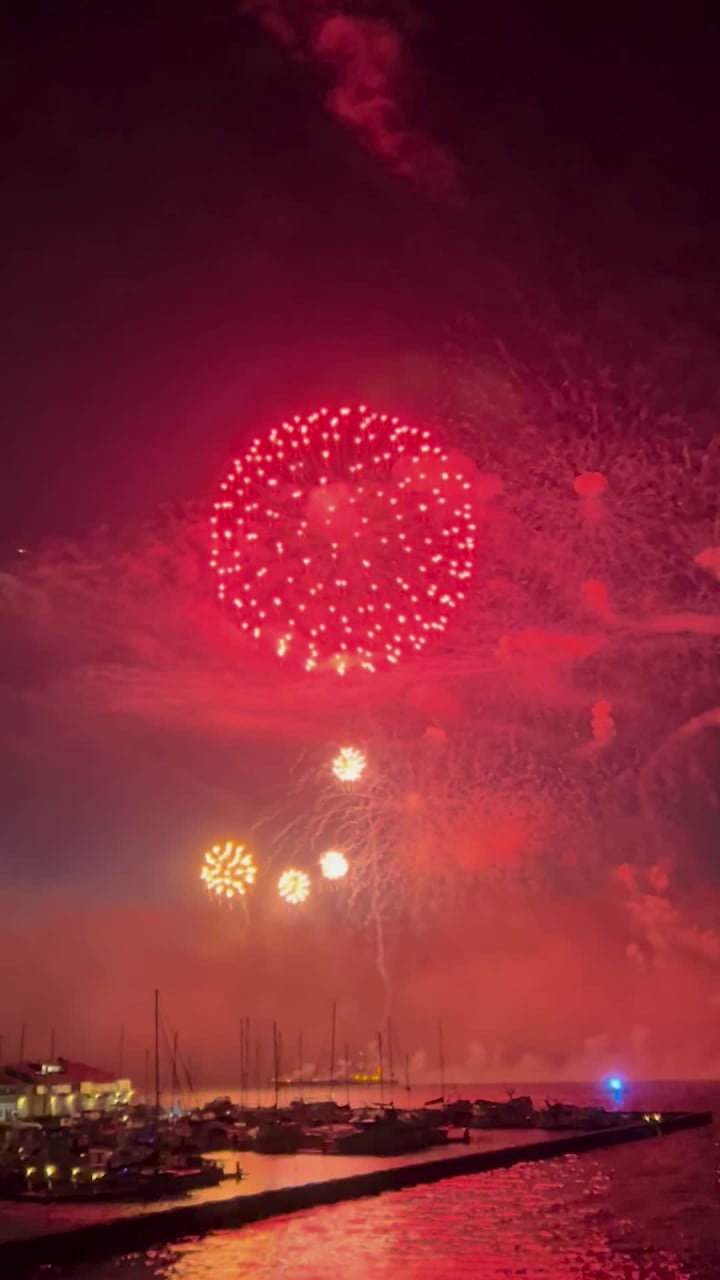 Video review of Hard Rock Cafe