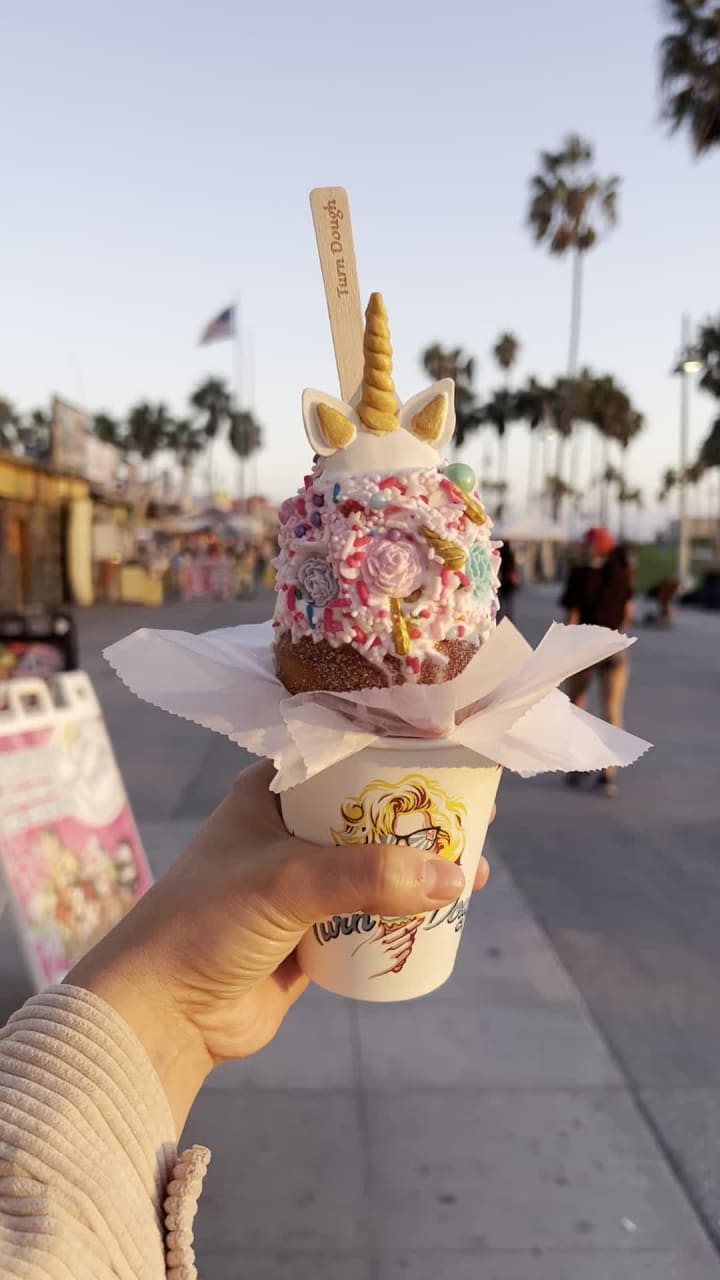 Turn Dough - Ice Cream, Chimney Cake Donut Cones, Milkshakes Venice