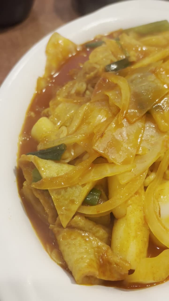 Video review of Myung-ga Gim Bap (Korean Deli)