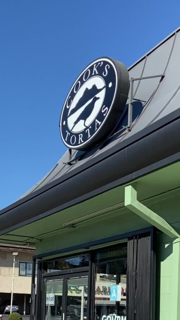 Video review of Cook's Tortas