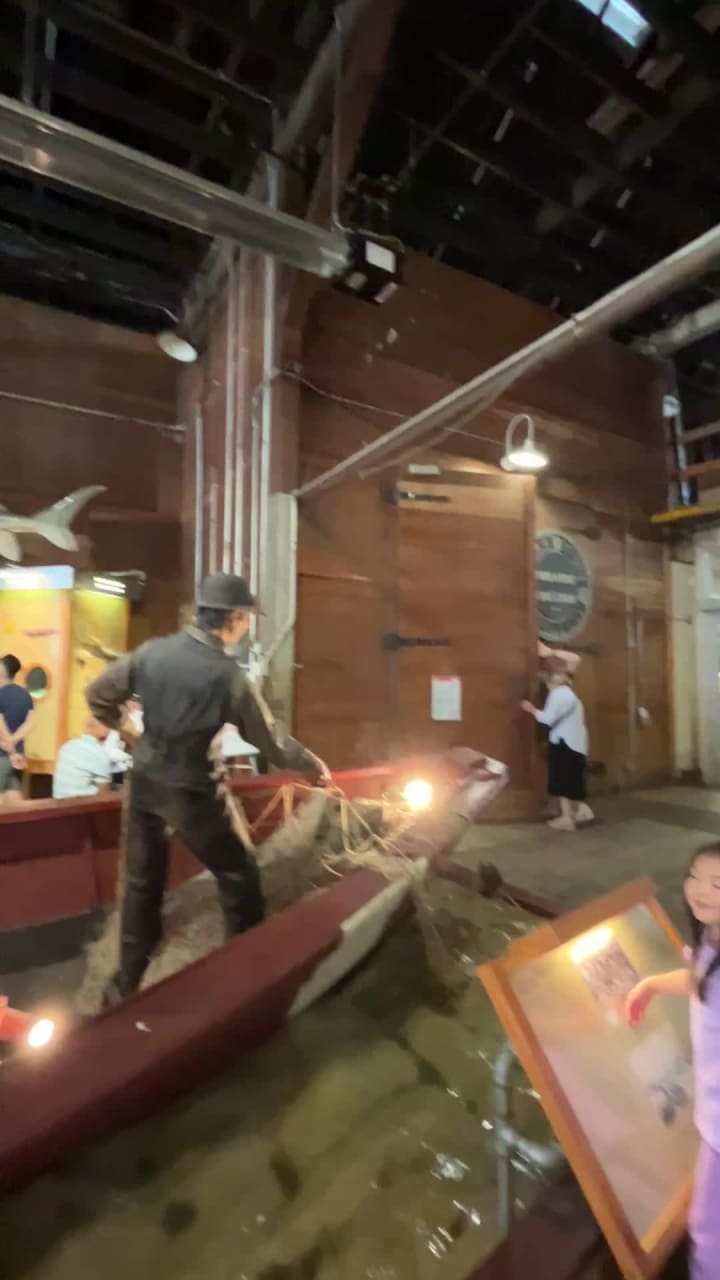 Video review of Gulf of Georgia Cannery