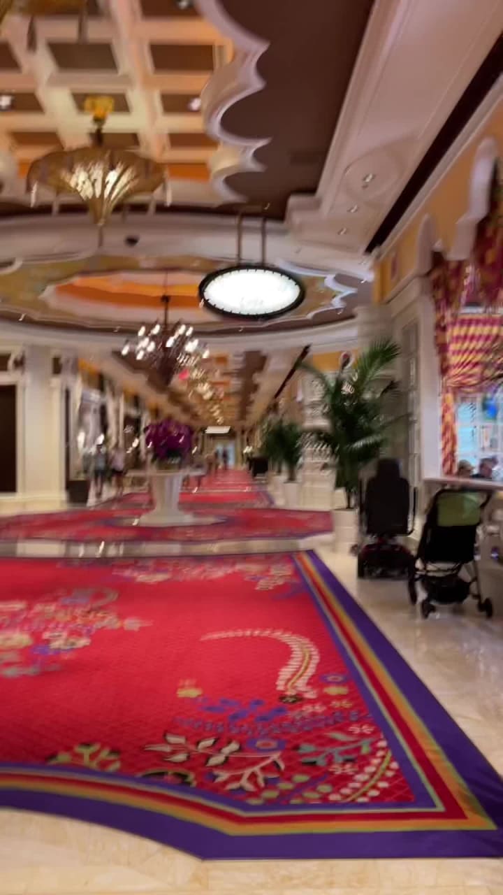 Video review of Terrace Pointe Café