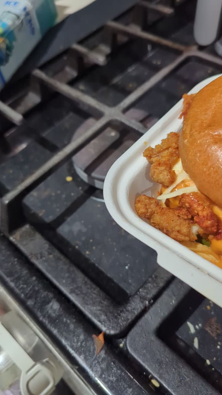 Juicy Birds Nashville Hot Chicken (Greektown)