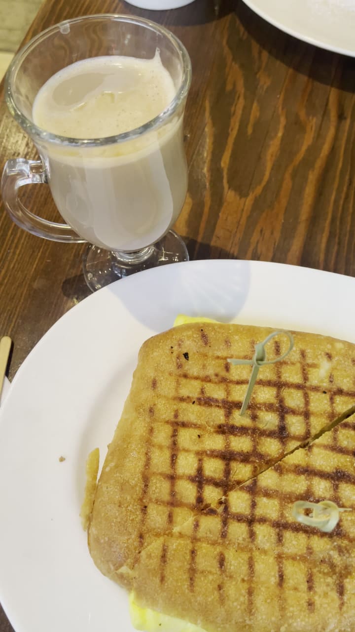 The Wilshire Grand Hotel