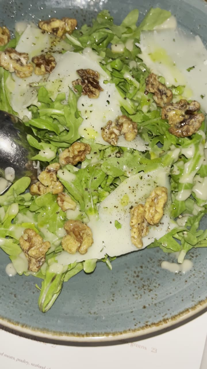 Video review of Lola