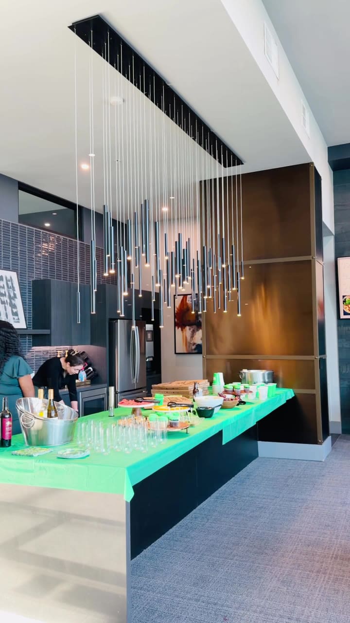 Zeta Luxury Apartment