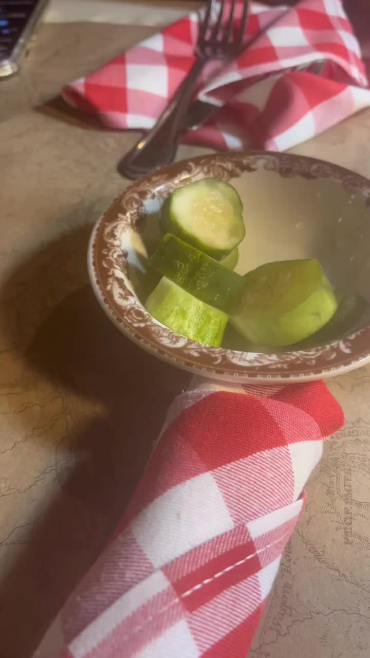 Video review of Ted's Montana Grill