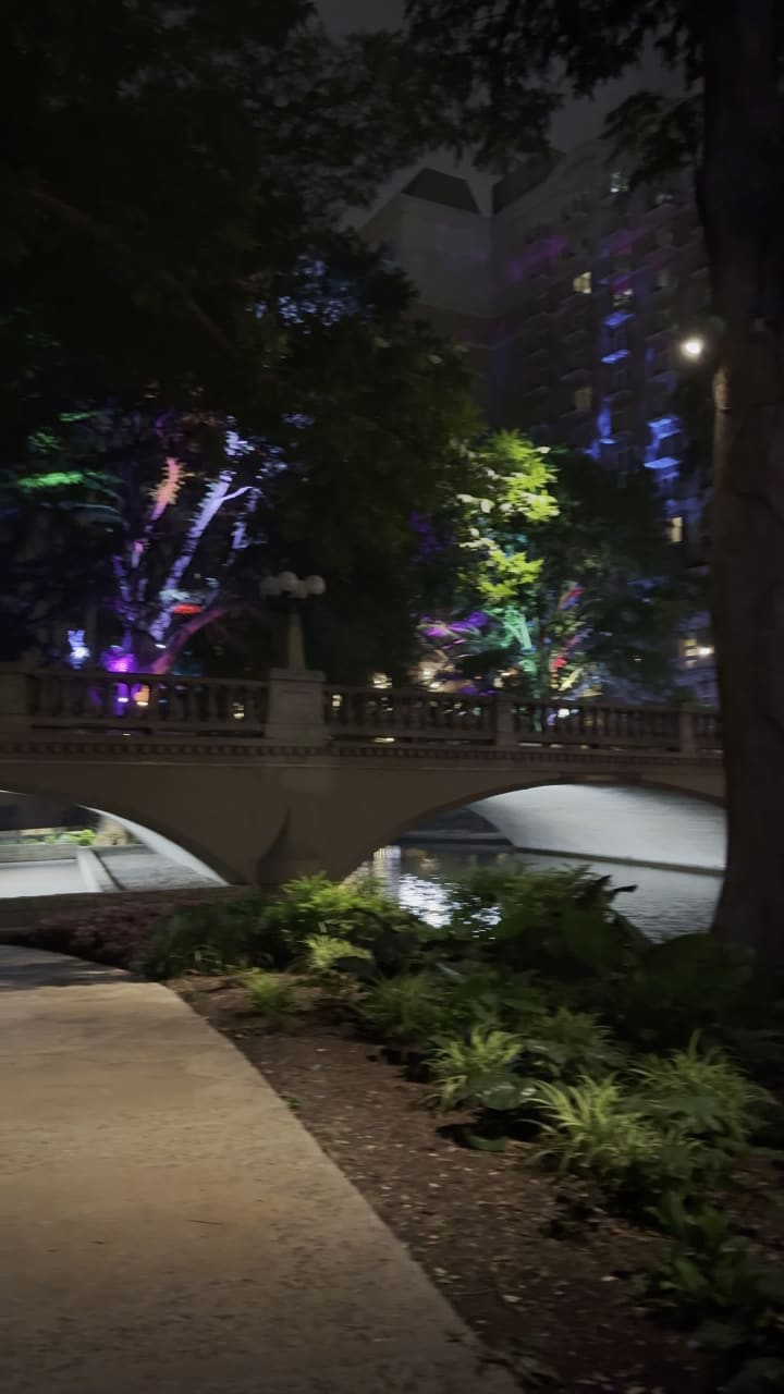 Riverwalk The Heart Of Flowers