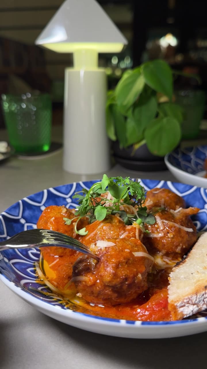 Video review of Basilico