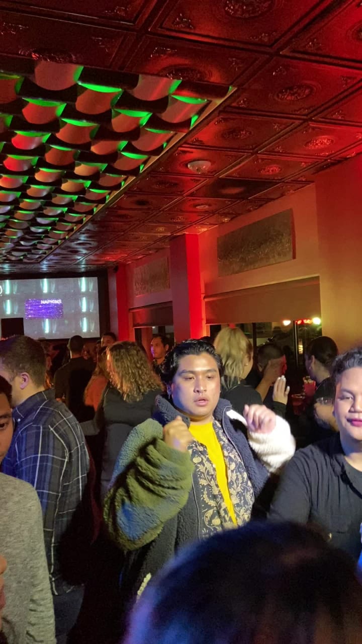 Napkins Bar and Grill