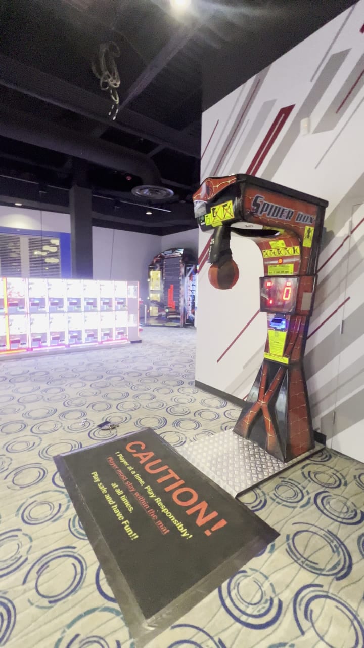 Round 1 Bowling & Amusement