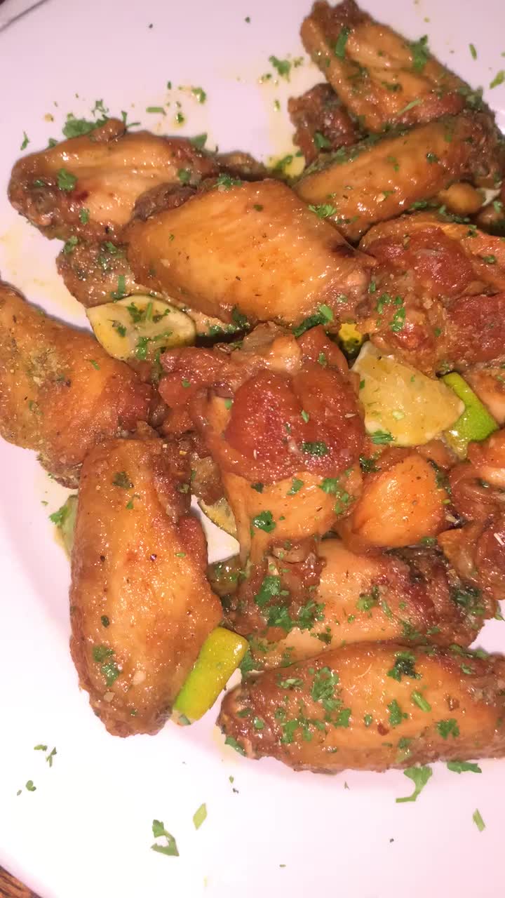 Video review of Lazy Boy Saloon & Ale House