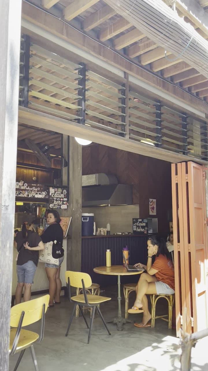 Video review of El Union Coffee