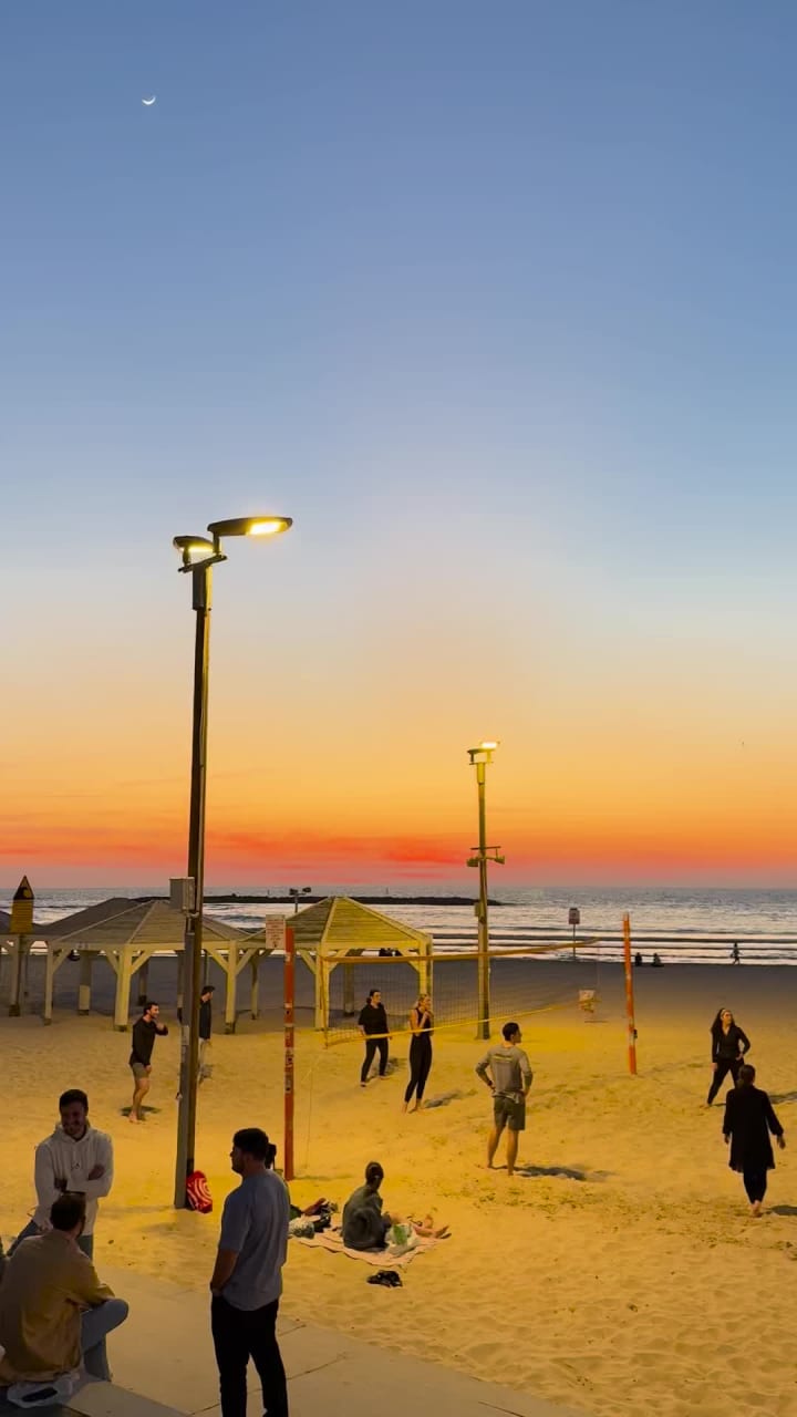 Video review of La Mer Beach