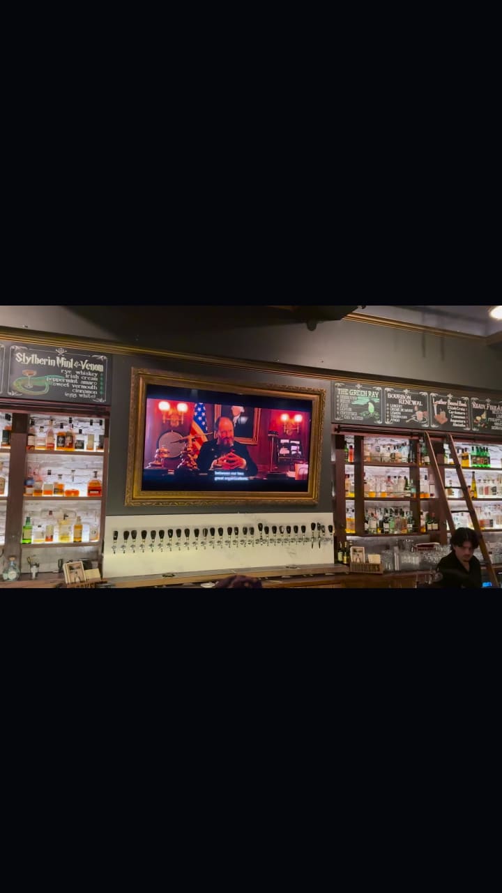 Video review of The Brit