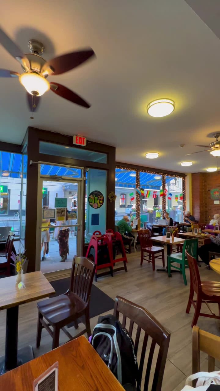 Video review of Claire's Corner Copia