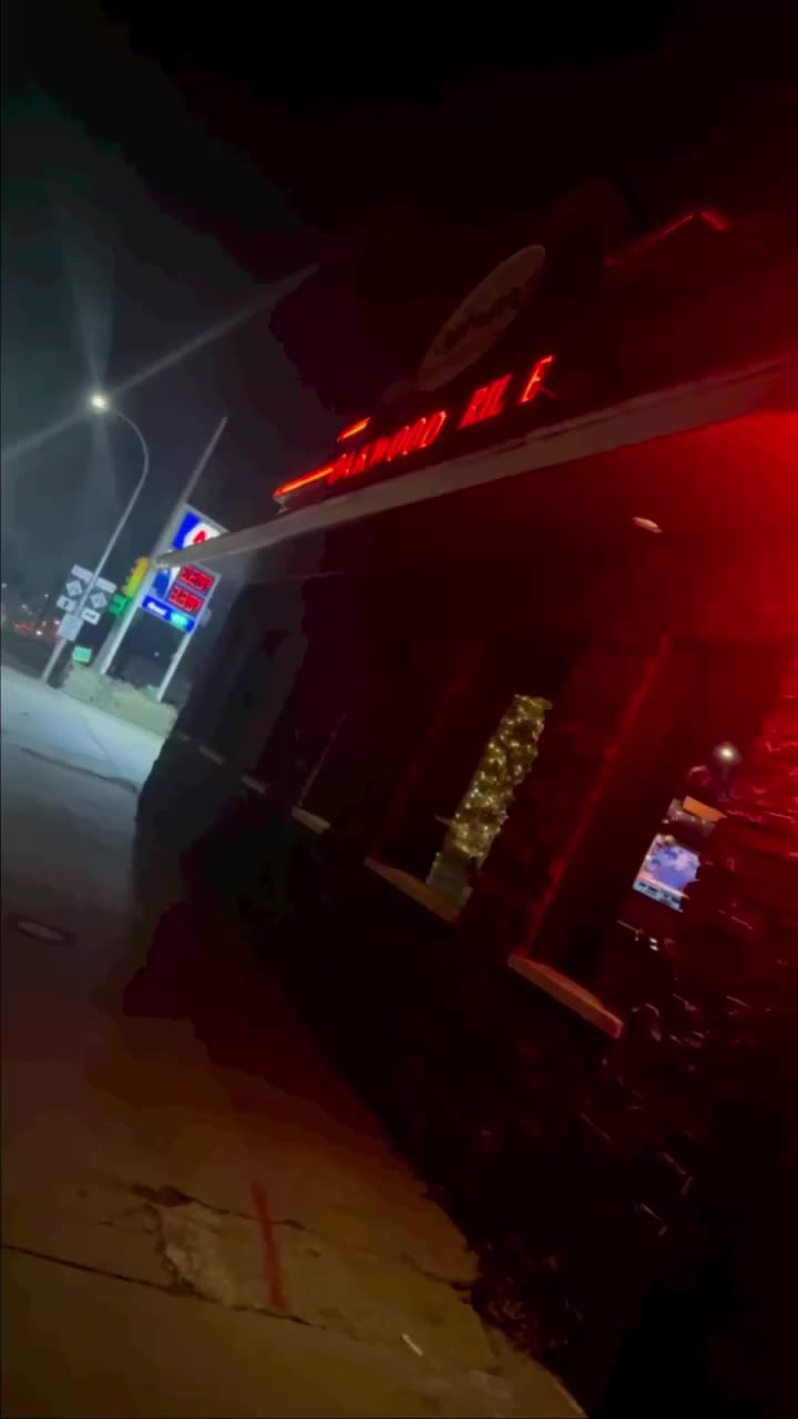 Oakwood Bar and Grill