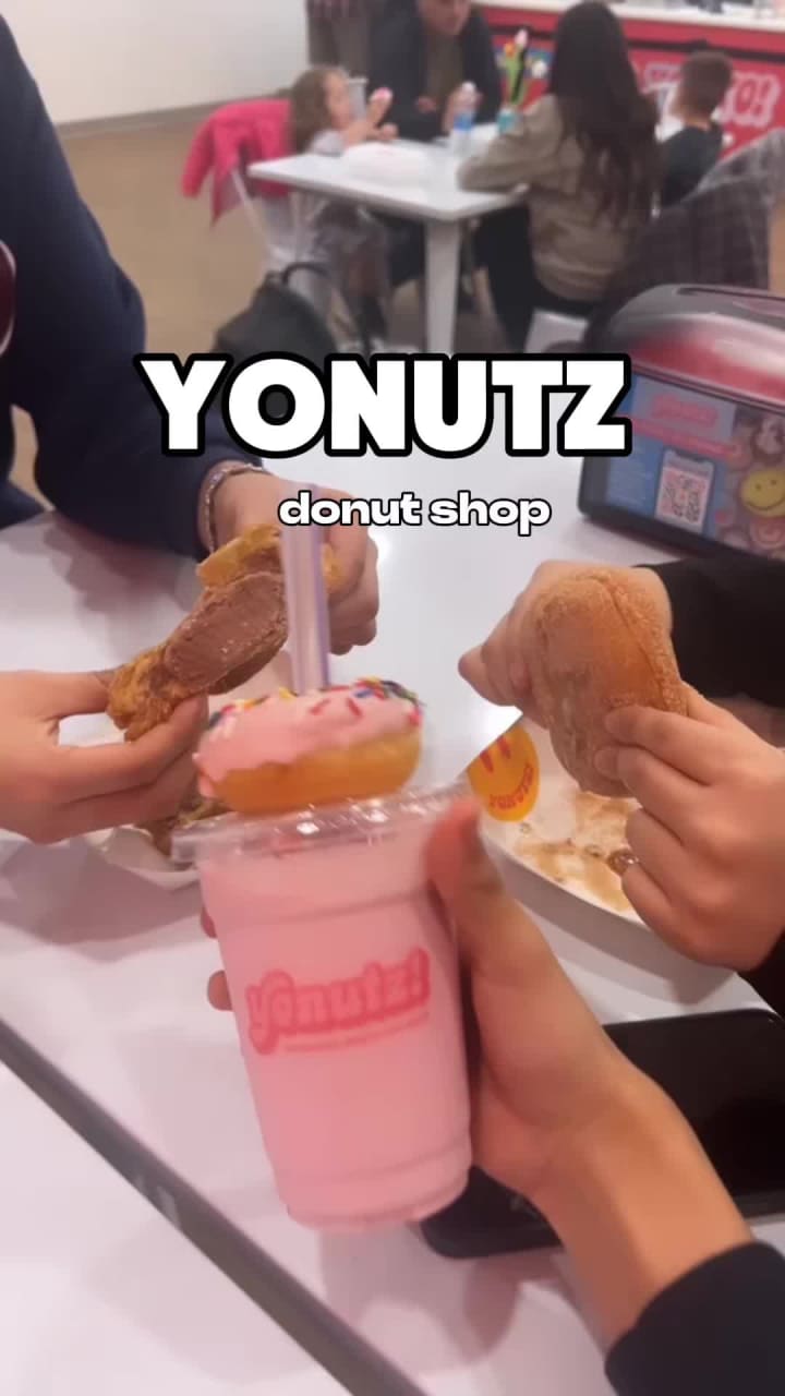Yonutz - Donut shop 
