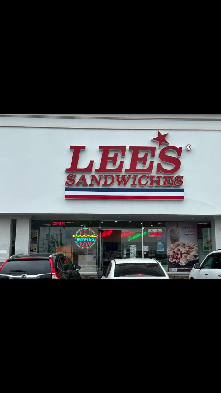 Lee's Sandwiches