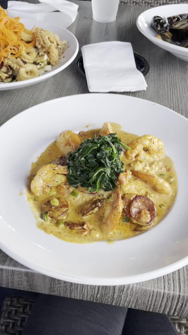 Video review of Nick's Fish House