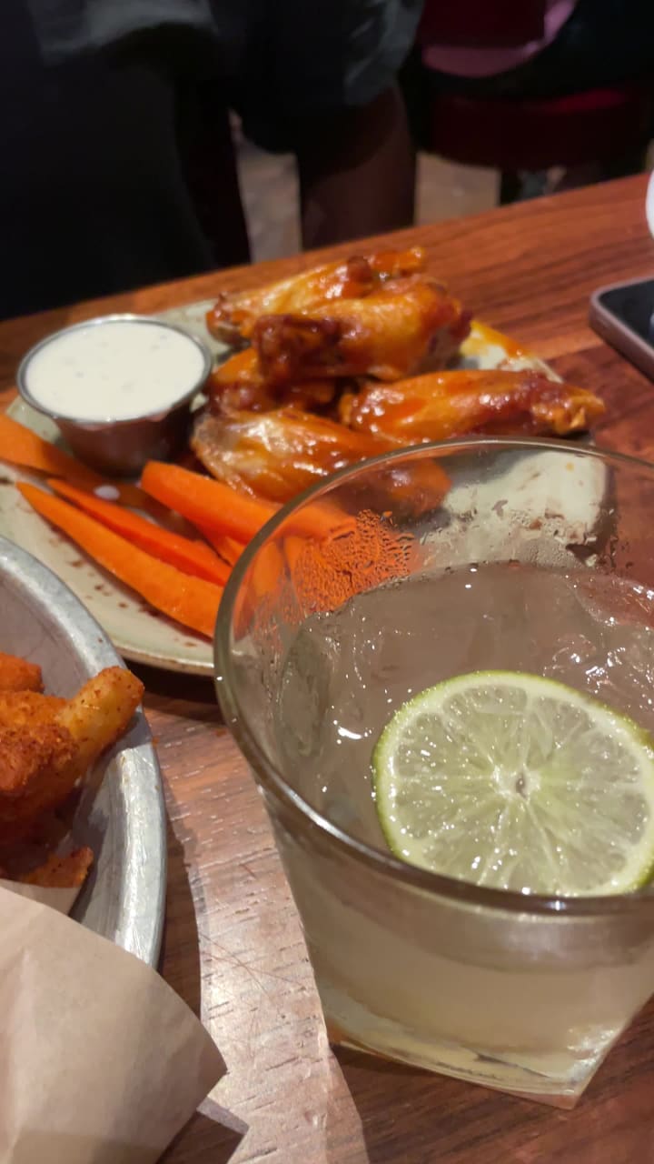 Lazy Dog Restaurant & Bar