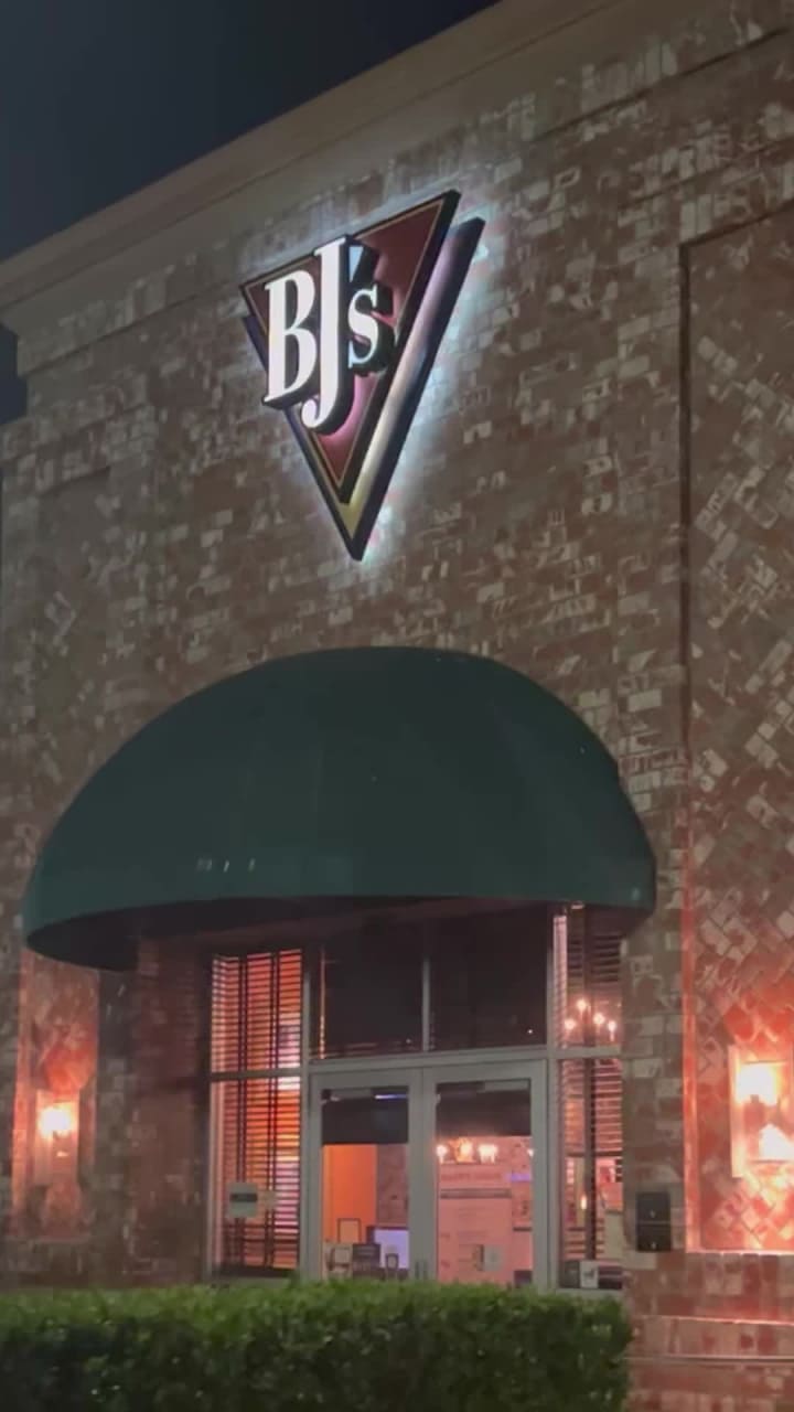 Video review of BJ's Restaurant & Brewhouse