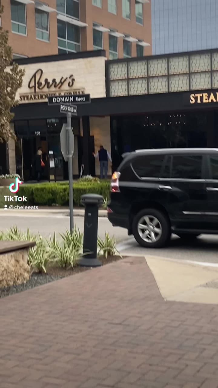 Perry's Steakhouse & Grille - Domain Northside