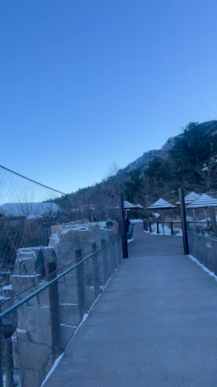 Video review of Cheyenne Mountain Zoo