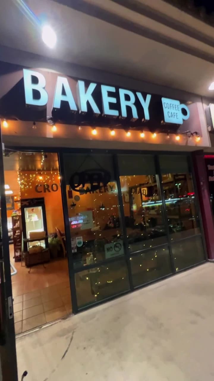 Video review of Crown Bakery