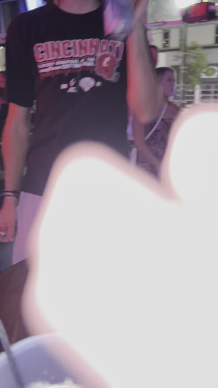 Video review of Tin Roof