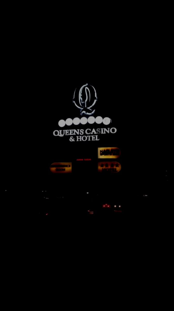 Queen's Casino Hotel