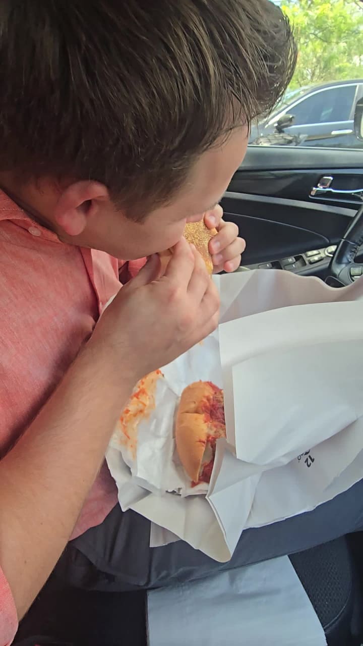 Scalessa's "My Way" Old School Italian Kitchen