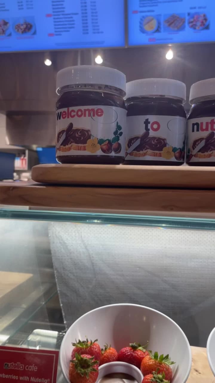Nutella Cafe