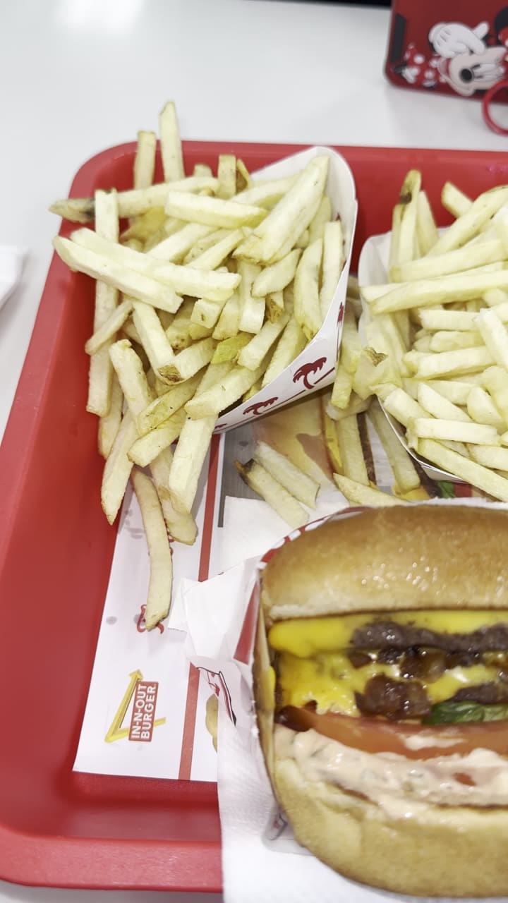 Video review of In-N-Out Burger