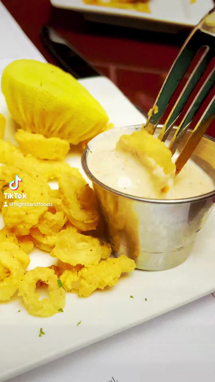 Video review of The Tobacco Company Restaurant