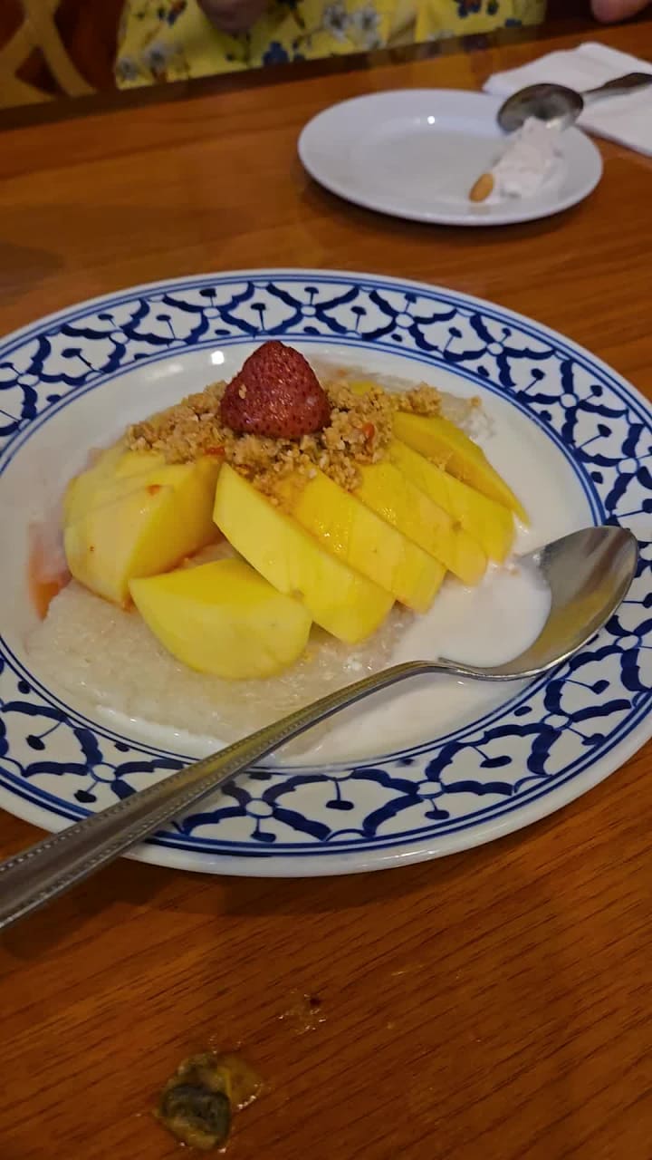 Video review of Surang's Thai Kitchen