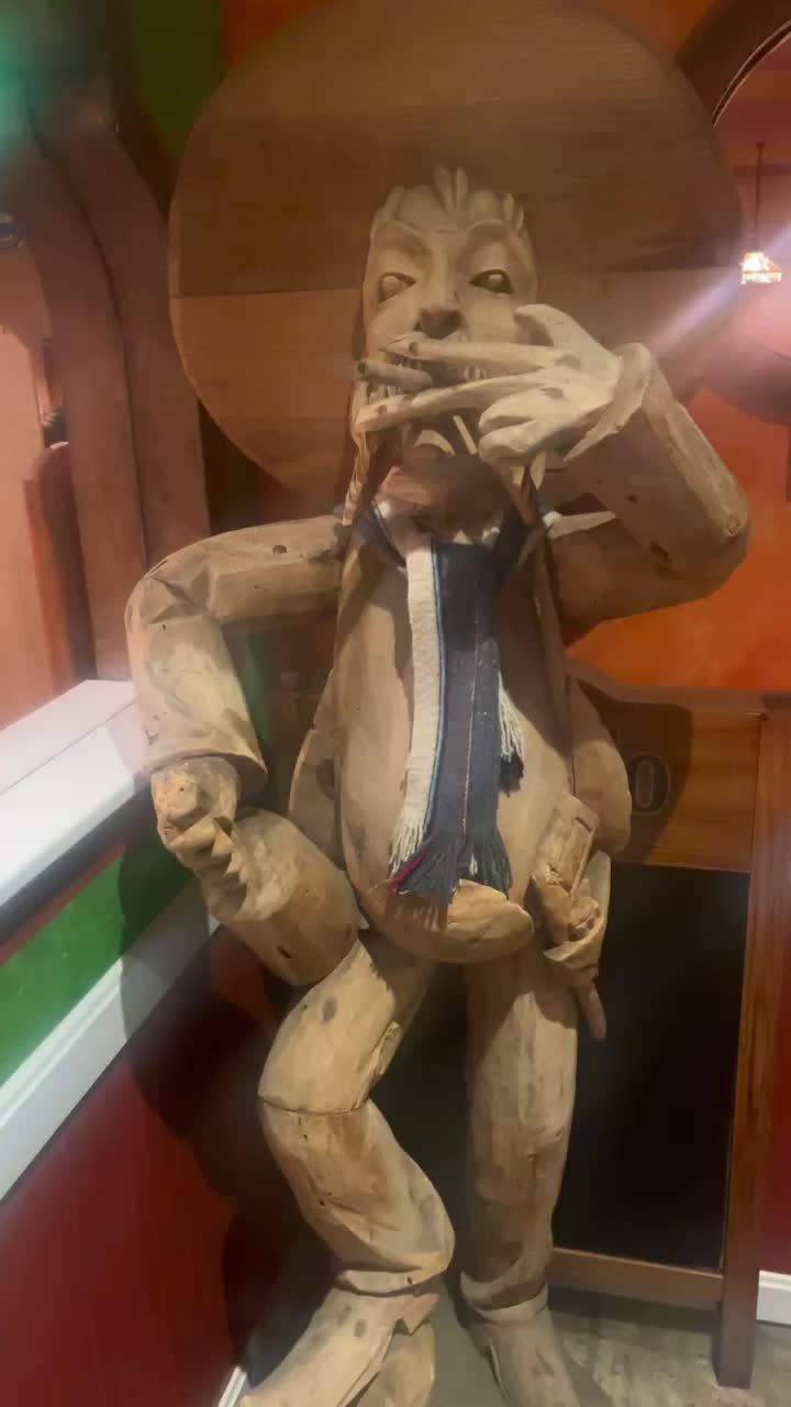 Video review of Los Portales