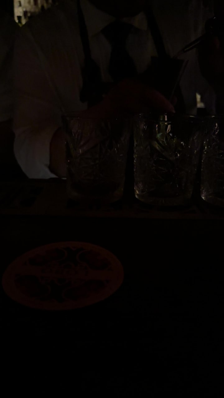 Video review of Alberto's Lounge