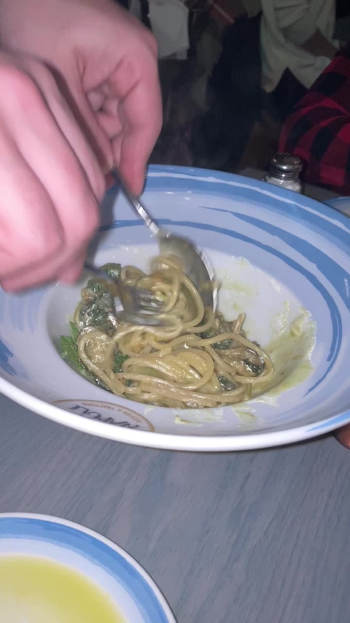 Video review of Song E Napule