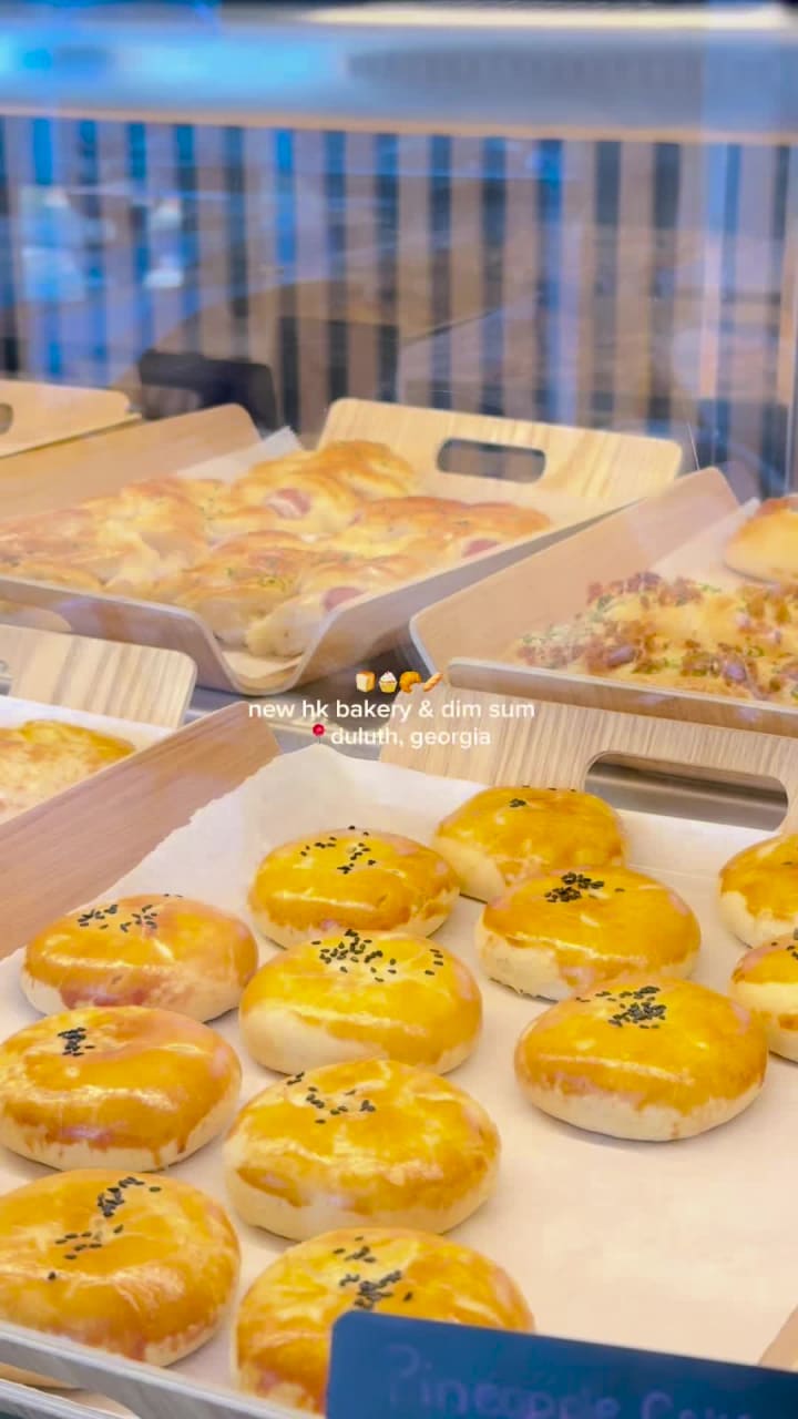 HONG KONG BAKERY & Dim Sum JC