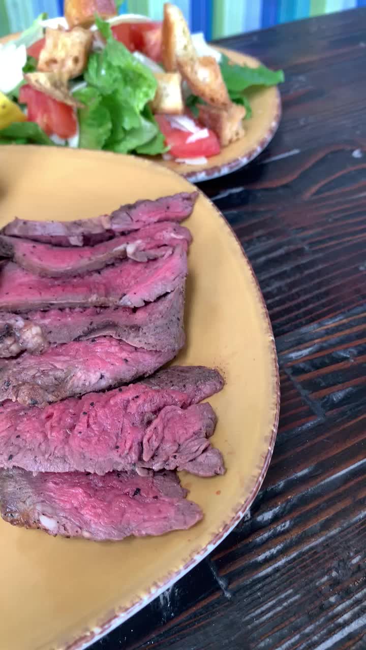 Video review of Urban Plates