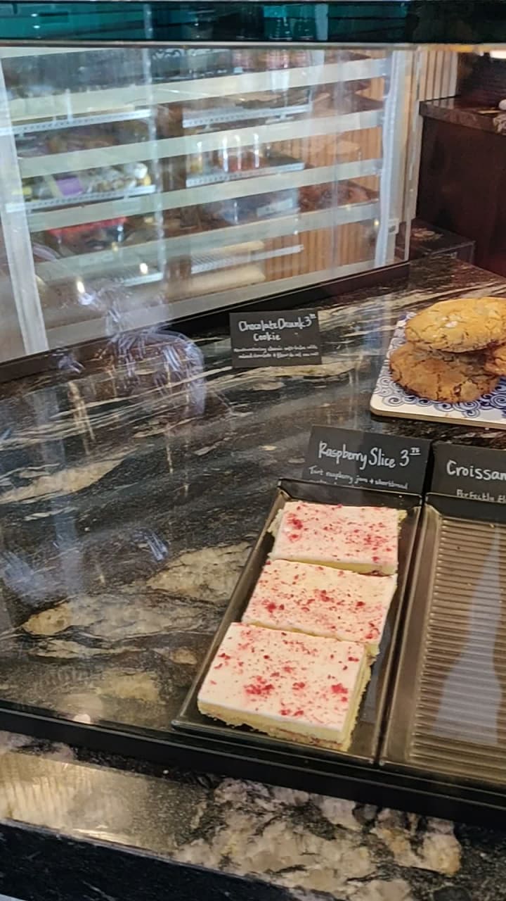 Café Hagen (Café and Roastery)