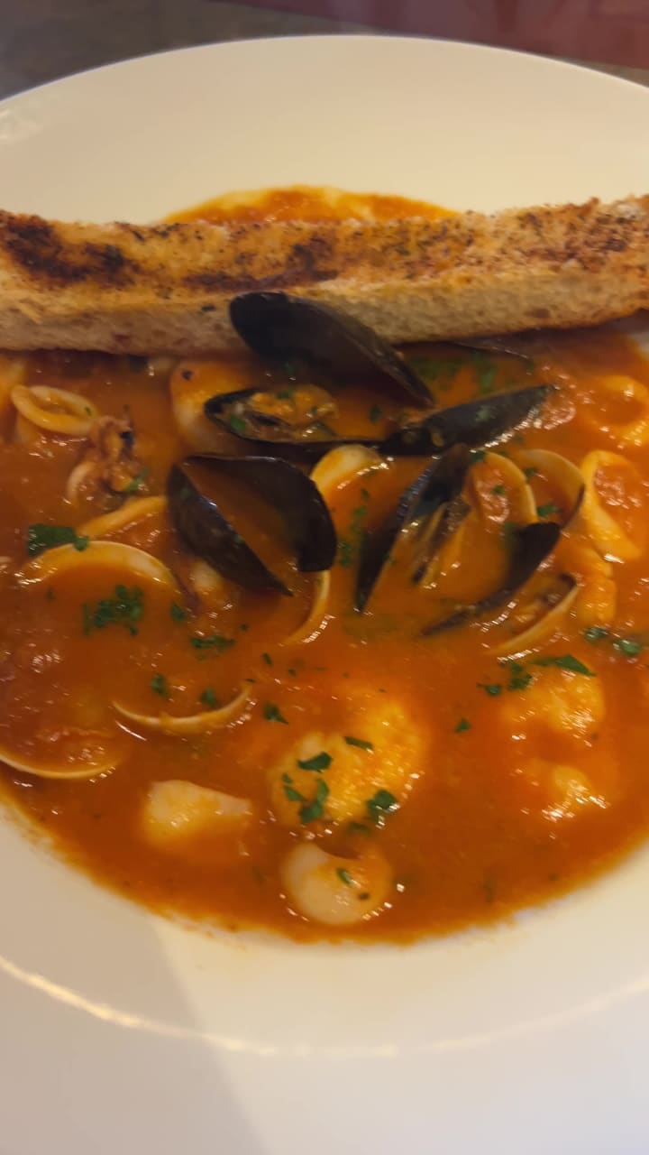 Video review of Lombard's Seafood Grille