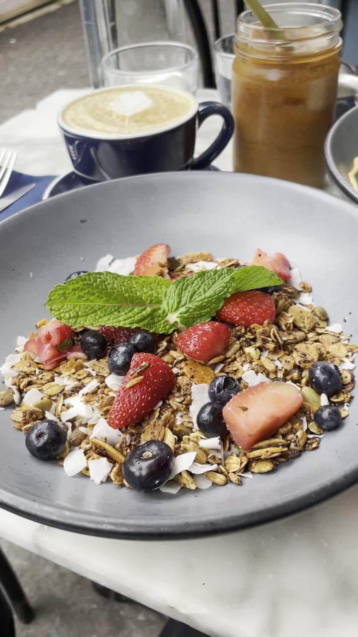 Video review of Dudley's